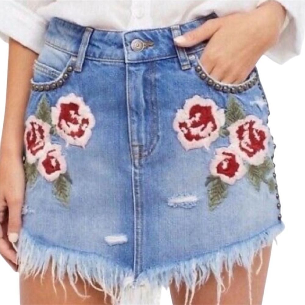 Free People Wild Rose denim embroidered studded jean skirt Size 26